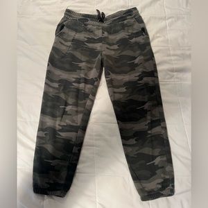Wild Fable Camo Sweatpants (Joggers)